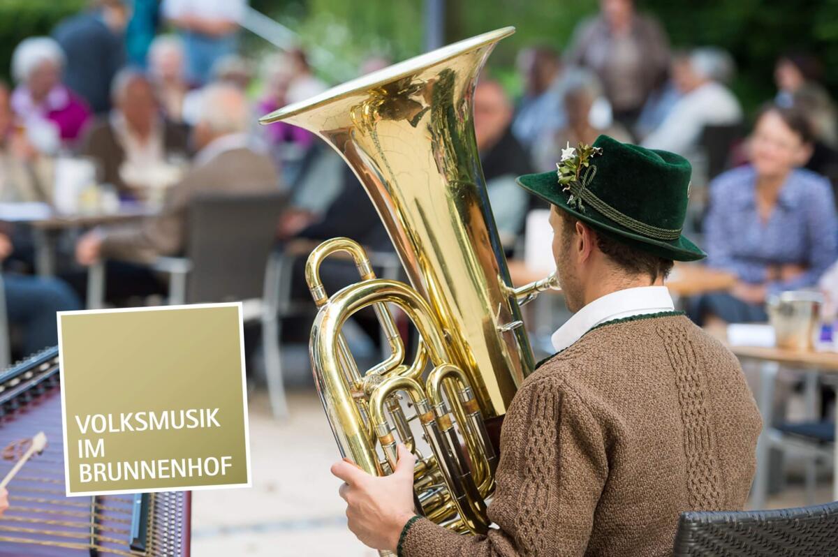 Volksmusik im Brunnenhof in Bad Aibling